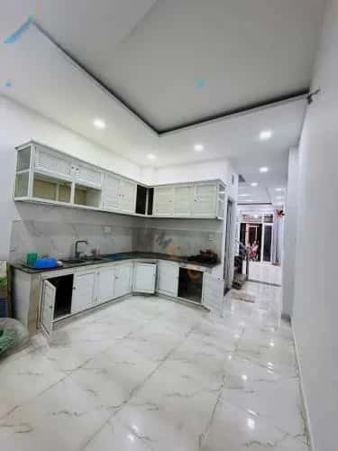 Cho thuê nhà hẻm Âu Dương Lân Quận 8, TP.HCM – 4 phòng ngủ, giá 15 triệu — Hình 2