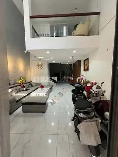 Cho thuê nhà hẻm Đường Thống Nhất Gò Vấp, TP.HCM – 4 phòng ngủ, giá 25 triệu — Hình 2 Cho thuê nhà hẻm Đường Thống Nhất Gò Vấp, TP.HCM – 4 phòng ngủ, giá 25 triệu — Hình 2