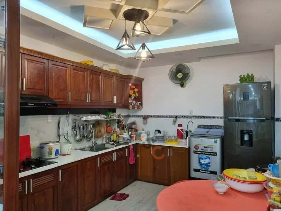 Bán nhà mặt tiền Cách Mạng Tháng Tám Quận 3, TP.HCM – 10 phòng ngủ, giá 11.9 tỷ — Hình 3
