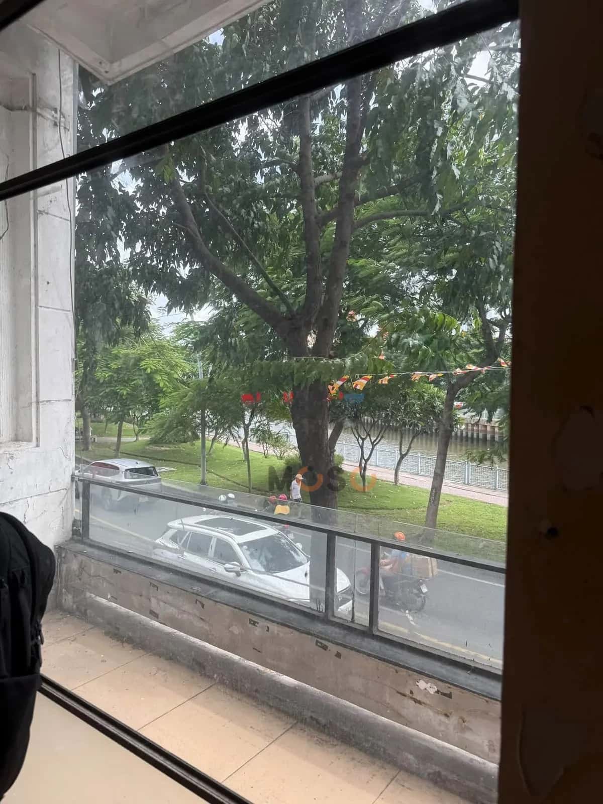Cho thuê nhà mặt tiền Đường Trường Sa Phú Nhuận, TP.HCM – 5 phòng ngủ, giá 45 triệu — Hình 2
