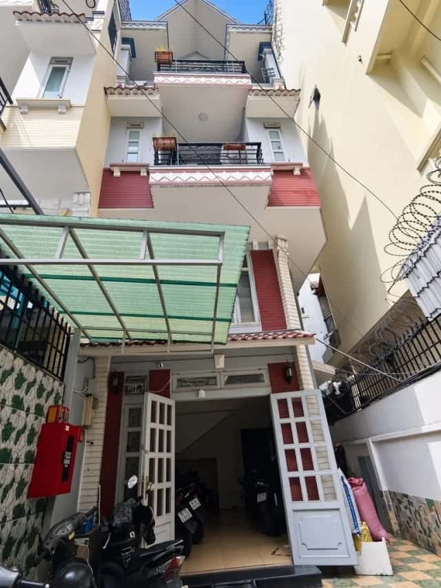 Bán nhà mặt tiền Đường Trường Sơn Quận Tân Bình, TP.HCM – 12 phòng ngủ, giá 15.6 tỷ Bán nhà mặt tiền Đường Trường Sơn Quận Tân Bình, TP.HCM – 12 phòng ngủ, giá 15.6 tỷ