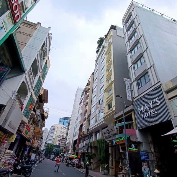 Bán nhà mặt tiền Nguyễn An Ninh Quận 1, TP.HCM – 20 phòng ngủ, giá 100 tỷ