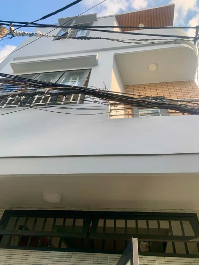 Bán nhà hẻm Đường Cách Mạng Tháng 8 Quận Tân Bình, TP.HCM – 2 phòng ngủ, giá 3 tỷ