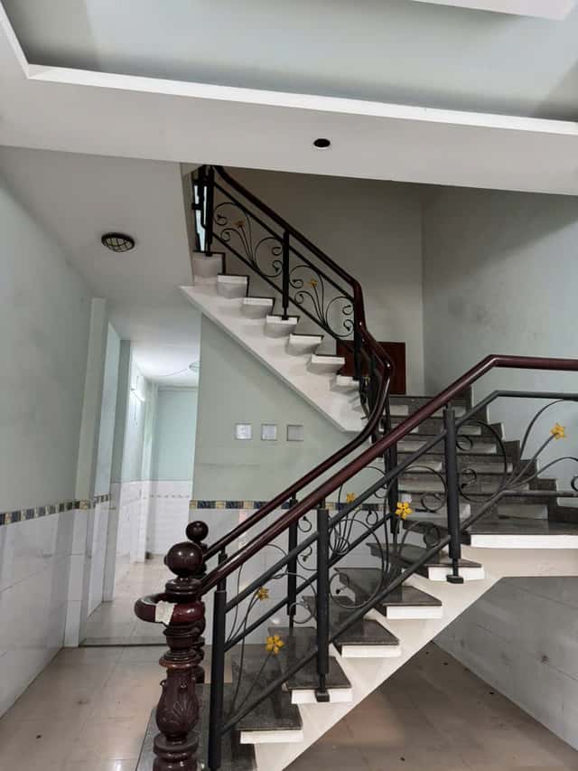Bán nhà mặt tiền Bàu Cát Quận Tân Bình, TP.HCM – giá 18 tỷ