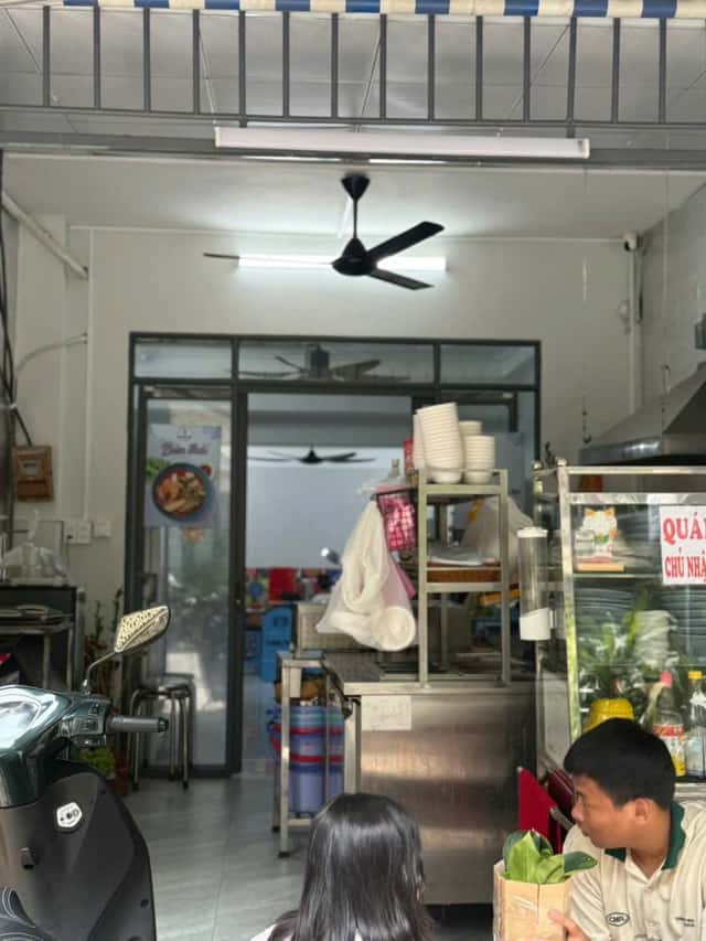 Bán căn hộ chung cư Chung cư Lạc Long Quân, số 312 Lạc Long Quân Quận 11, TP.HCM – 2 phòng ngủ, giá 5.5 tỷ