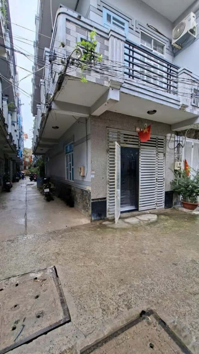 Bán nhà hẻm Phú Định Quận 8, TP.HCM – 4 phòng ngủ, giá 5.2 tỷ