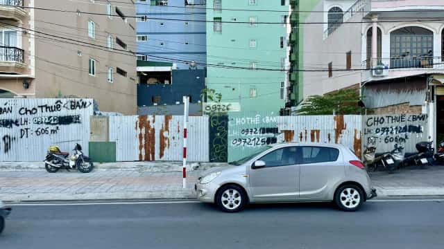 Bán đất đường Phạm Văn Đồng  Thành phố Nha Trang, Khánh Hòa – giá 200 tỷ