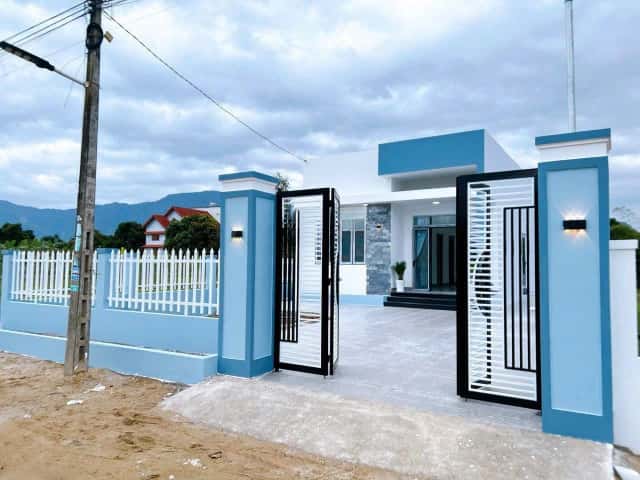 Bán nhà mặt tiền thôn Gò Mè Huyện Diên Khánh, Khánh Hòa – 2 phòng ngủ, giá 3.2 tỷ Bán nhà mặt tiền thôn Gò Mè Huyện Diên Khánh, Khánh Hòa – 2 phòng ngủ, giá 3.2 tỷ