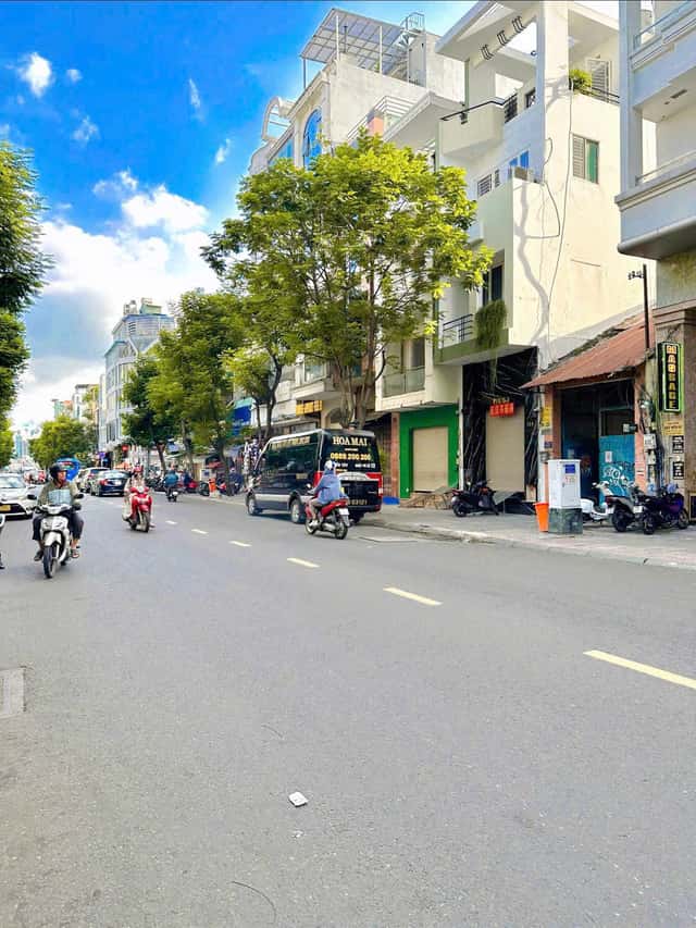 Bán nhà mặt tiền Phạm Ngũ Lão Quận 1, TP.HCM – giá 300 tỷ