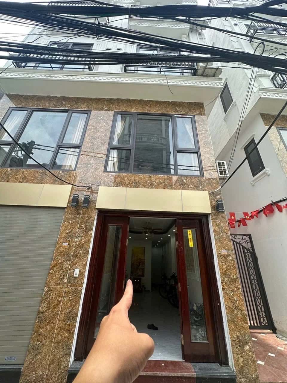 Bán nhà hẻm Đường Phú Diễn Quận Bắc Từ Liêm, TP. Hà Nội – 2 phòng ngủ, giá 9.5 tỷ