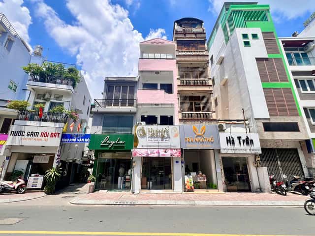 Bán nhà mặt tiền Huỳnh Văn Bánh Quận Phú Nhuận, TP.HCM – 4 phòng ngủ, giá 12.8 tỷ Bán nhà mặt tiền Huỳnh Văn Bánh Quận Phú Nhuận, TP.HCM – 4 phòng ngủ, giá 12.8 tỷ