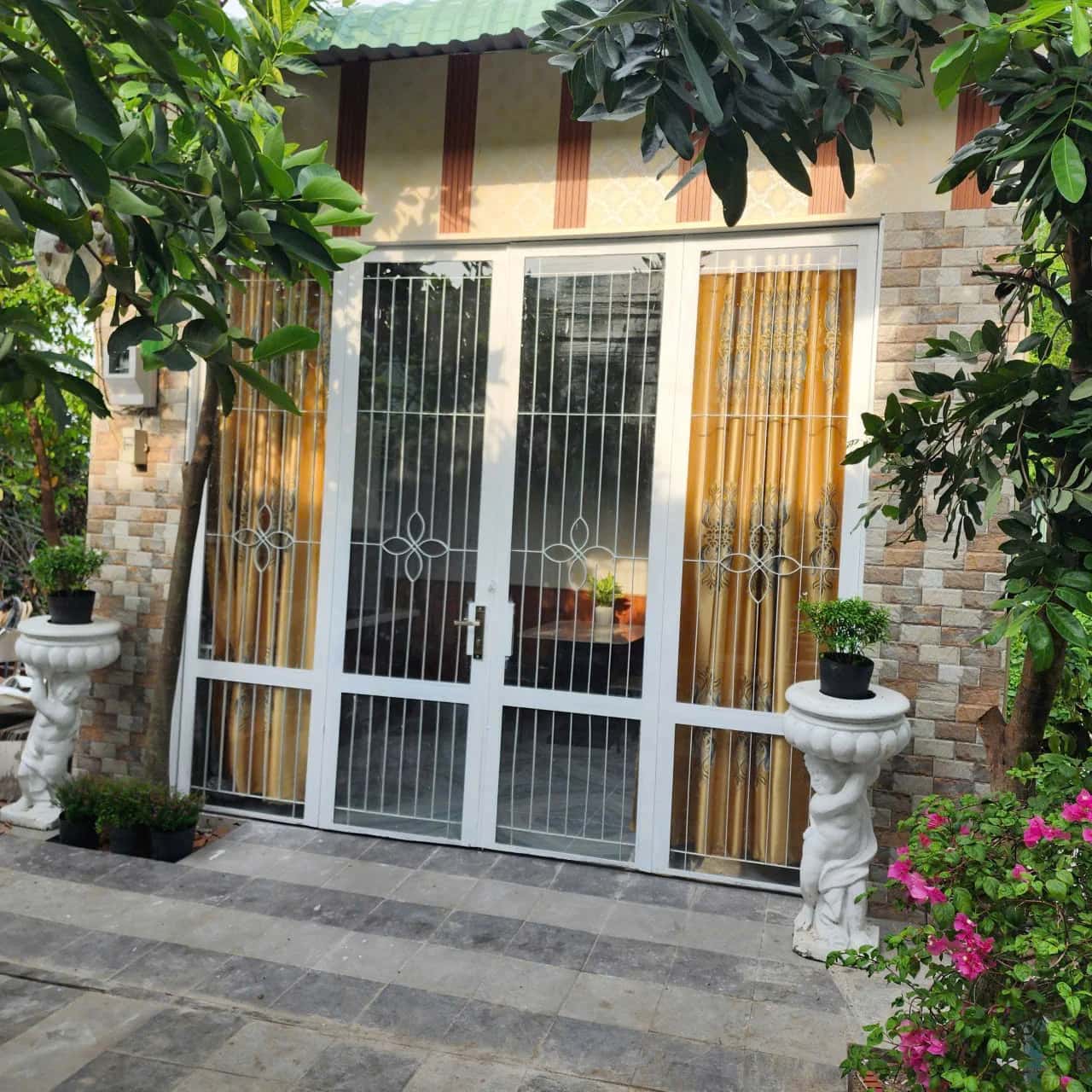 Cho thuê nhà hẻm đường Phạm Hùng Quận 8, TP.HCM – 2 phòng ngủ, giá 7.5 triệu