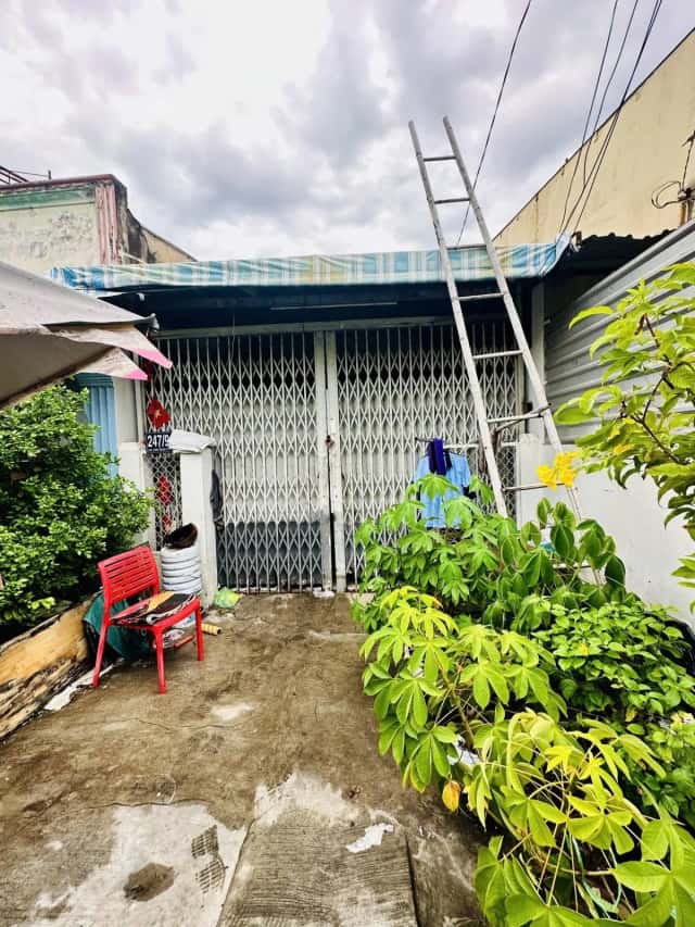 Bán nhà mặt tiền Lạc Long Quân Quận 11, TP.HCM – 1 phòng ngủ, giá 4.8 tỷ
