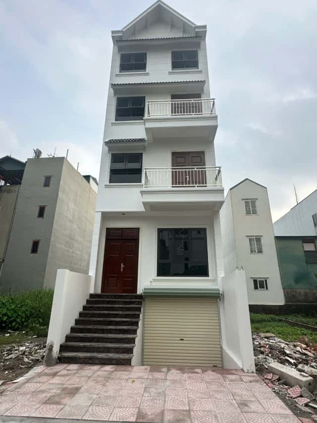 Bán nhà mặt tiền Tân Việt Tower, Quốc lộ 32 Huyện Hoài Đức, TP. Hà Nội – 6 phòng ngủ, giá 11 tỷ
