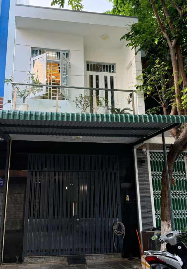 Bán nhà mặt tiền B10 Thành phố Nha Trang, Khánh Hòa – 2 phòng ngủ, giá 6.4 tỷ