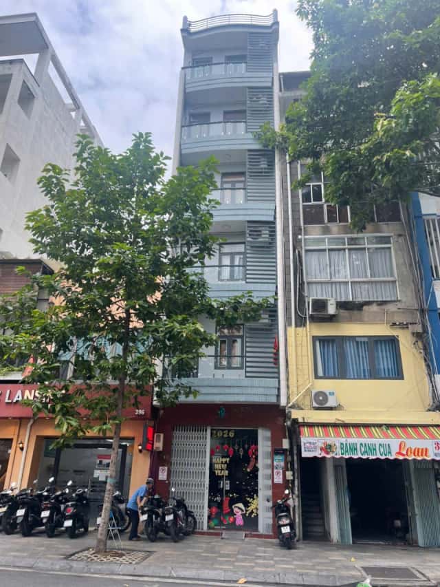 Bán nhà mặt tiền nguyễn công trứ Quận 1, TP.HCM – 15 phòng ngủ, giá 42 tỷ Bán nhà mặt tiền nguyễn công trứ Quận 1, TP.HCM – 15 phòng ngủ, giá 42 tỷ