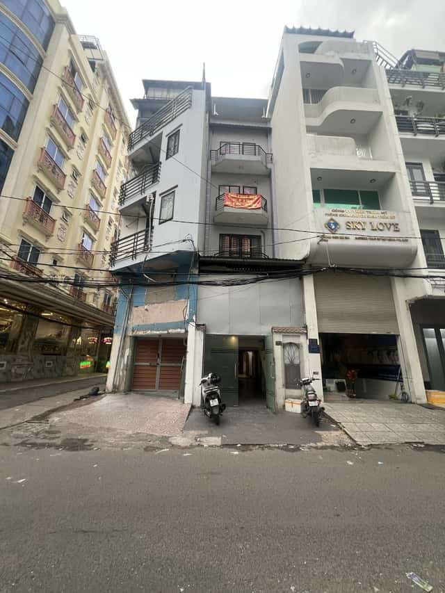 Cho thuê nhà hẻm Sư Vạn Hạnh Quận 10, TP.HCM – 9 phòng ngủ, giá 55 triệu Cho thuê nhà hẻm Sư Vạn Hạnh Quận 10, TP.HCM – 9 phòng ngủ, giá 55 triệu