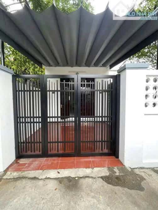 Bán nhà hẻm Mạc Đỉnh Chi Quận Phú Xuân, TP. Huế – 2 phòng ngủ, giá 2.5 tỷ Bán nhà hẻm Mạc Đỉnh Chi Quận Phú Xuân, TP. Huế – 2 phòng ngủ, giá 2.5 tỷ