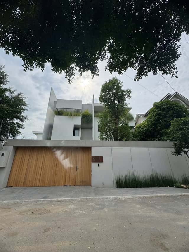 Bán nhà hẻm D10 Thành phố Thủ Đức, TP.HCM – giá 90 tỷ Bán nhà hẻm D10 Thành phố Thủ Đức, TP.HCM – giá 90 tỷ