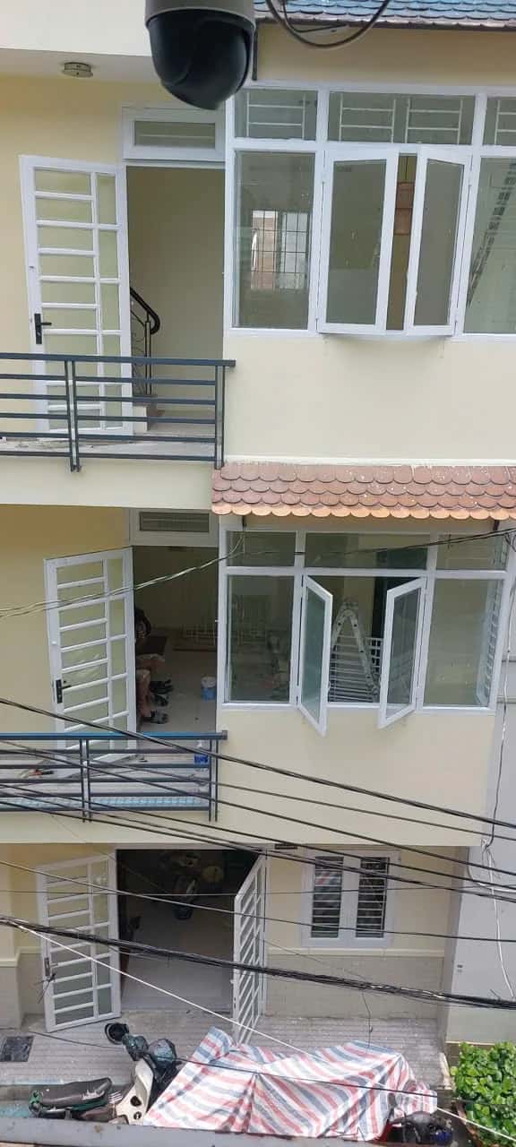 Cho thuê nhà hẻm đường Nguyễn Văn Nguyễn Quận 1, TP.HCM – 4 phòng ngủ, giá 14 triệu