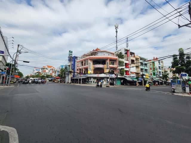 Bán nhà mặt tiền Đặng Nguyên Cẩn Quận 6, TP.HCM – giá 70 tỷ Bán nhà mặt tiền Đặng Nguyên Cẩn Quận 6, TP.HCM – giá 70 tỷ