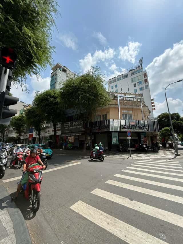 Bán nhà mặt tiền Tôn Thất Tùng Quận 1, TP.HCM – giá 250 tỷ Bán nhà mặt tiền Tôn Thất Tùng Quận 1, TP.HCM – giá 250 tỷ