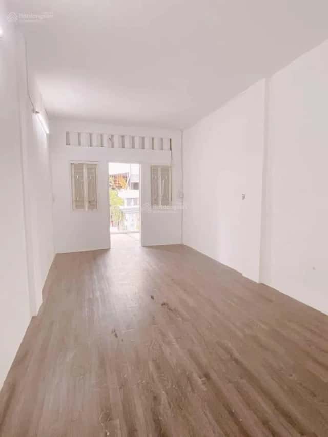 Cho thuê nhà mặt tiền Âu Cơ Quận 11, TP.HCM – 1 phòng ngủ, giá 27 triệu