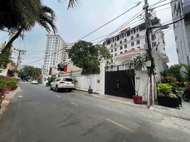 Bán nhà mặt tiền Đặng Hữu Phổ Thành phố Thủ Đức, TP.HCM – 5 phòng ngủ, giá 280 tỷ