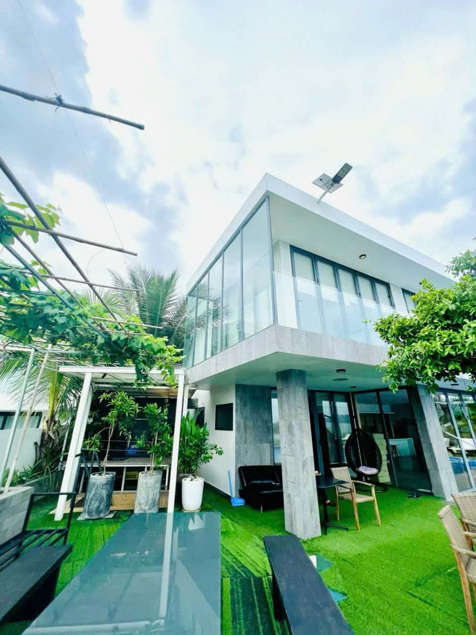 Bán nhà mặt tiền đường Trần Phú B, Khu biệt thự biển và Dịch vụ du lịch Anh Nguyễn-Nha Trang Thành phố Nha Trang, Khánh Hòa – 7 phòng ngủ, giá 75 tỷ