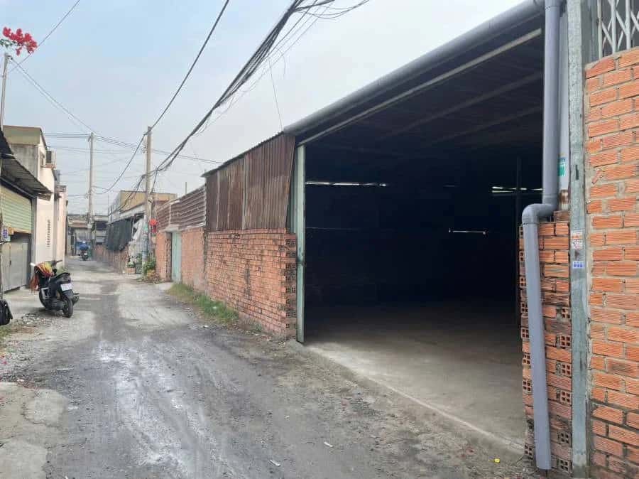 Cho thuê nhà mặt tiền Số 3 Ấp 3, đường Bùi Công Trừng Huyện Hóc Môn, TP.HCM – giá 9 triệu