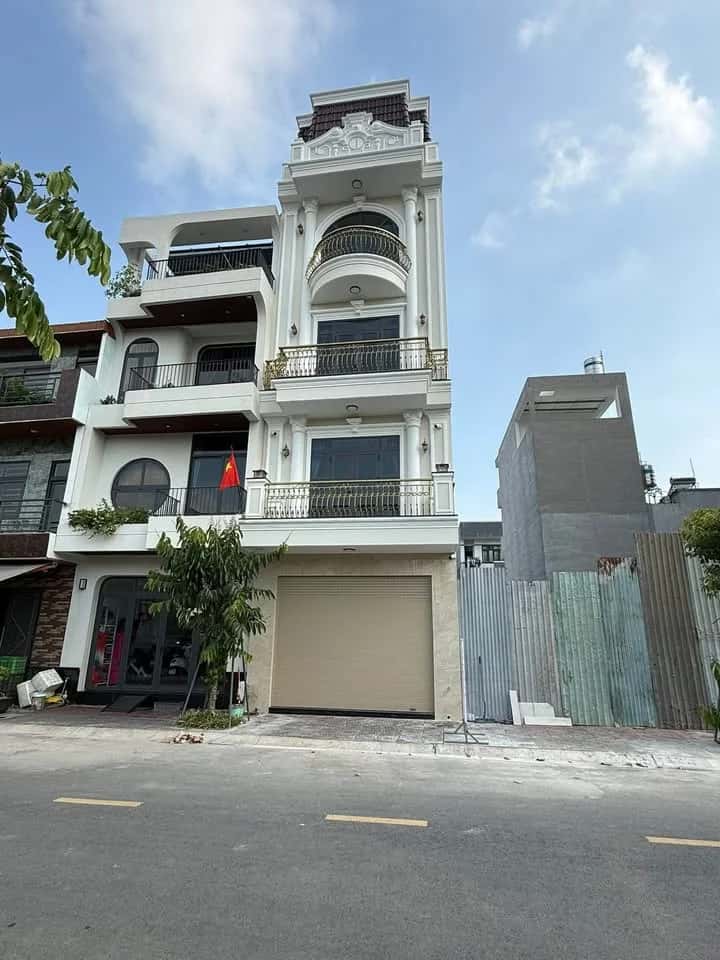 Bán nhà mặt tiền Thửa 5183 tờ 3, đường N3 KDC Đông Hoà C  Thành phố Dĩ An, Bình Dương – 4 phòng ngủ, giá 8.6 tỷ