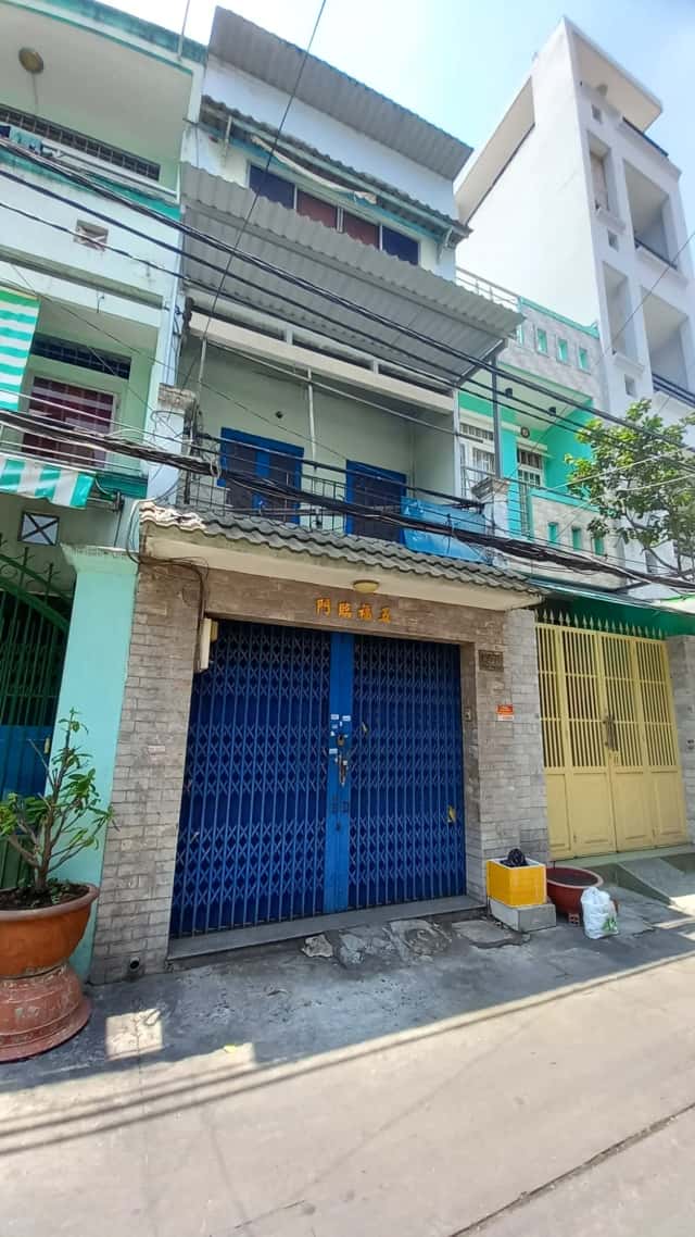 Bán nhà hẻm Xóm Đất Quận 11, TP.HCM – 3 phòng ngủ, giá 6.6 tỷ