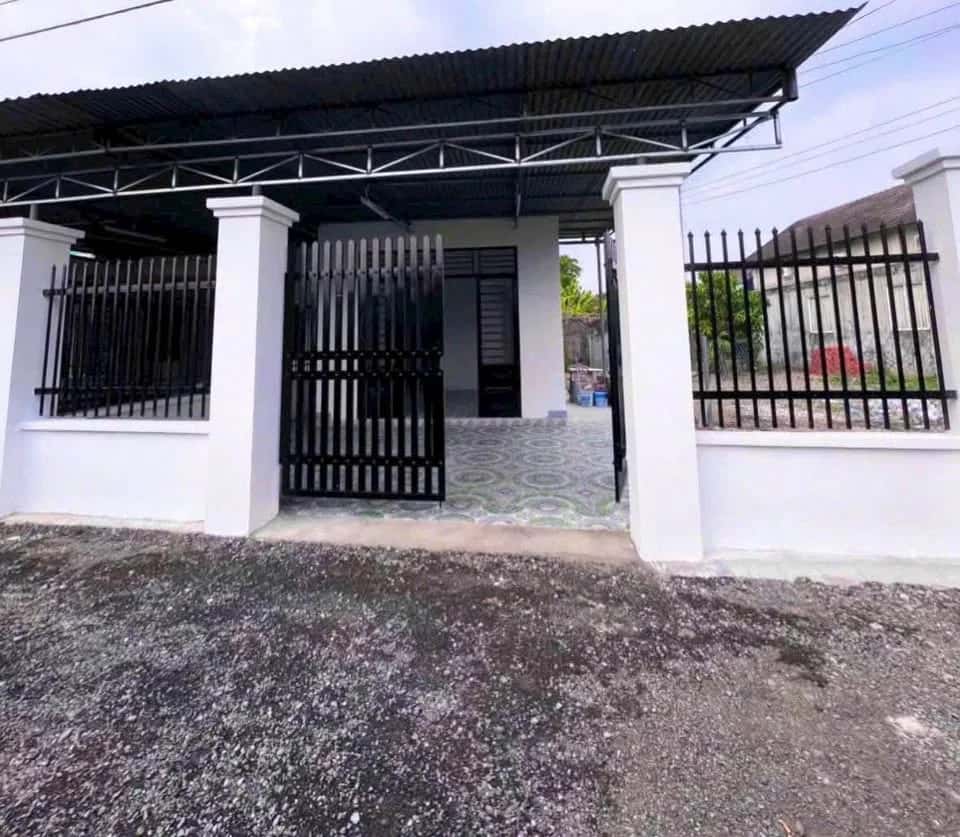 Bán nhà hẻm Ấp Giữa Huyện Gò Dầu, Tây Ninh – 2 phòng ngủ, giá 850 triệu