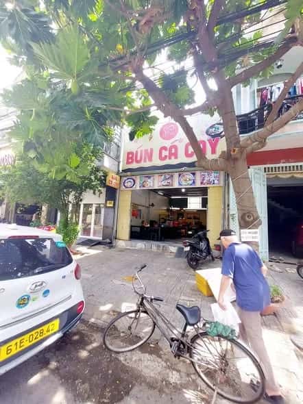 Bán nhà mặt tiền đường số 1 Thành phố Dĩ An, Bình Dương – 2 phòng ngủ, giá 7.5 tỷ