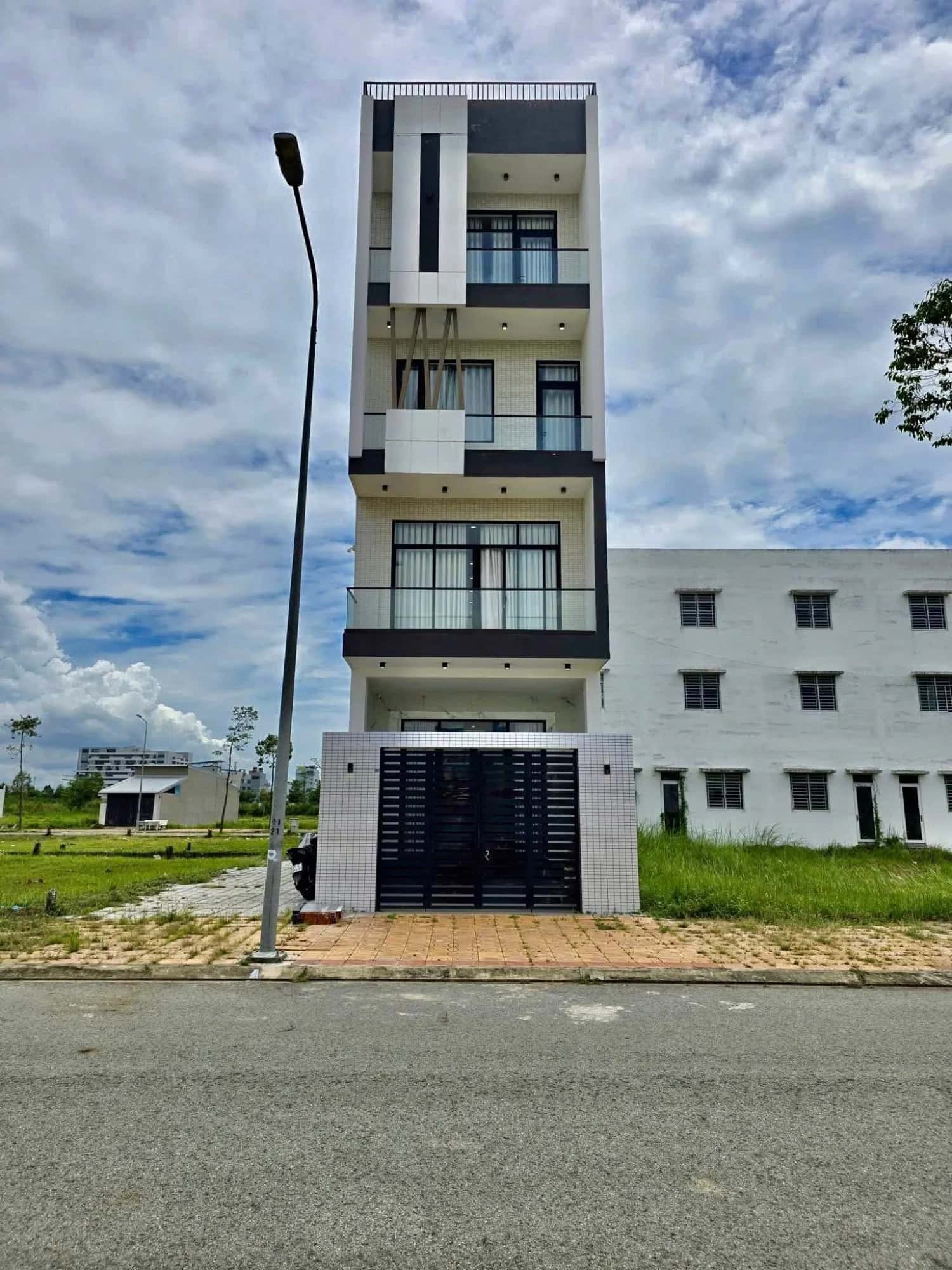 Bán nhà mặt tiền khu đô thị mới An Bình Quận Ninh Kiều, TP. Cần Thơ – 4 phòng ngủ, giá 8.5 tỷ