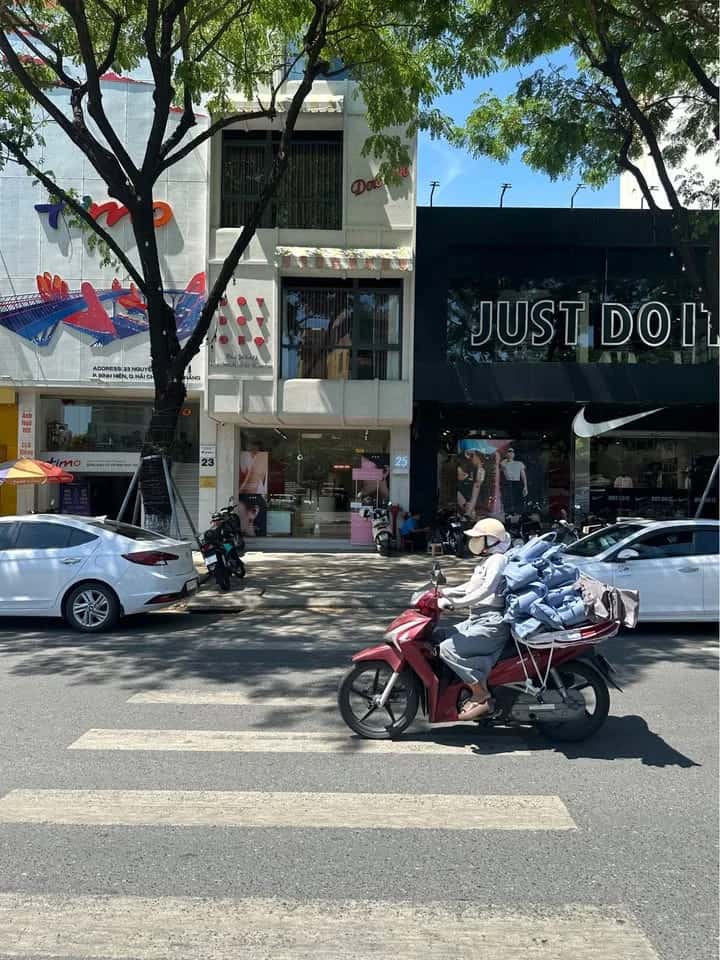Bán nhà mặt tiền Nguyễn Văn Linh Quận Hải Châu, TP. Đà Nẵng – 1 phòng ngủ, giá 30 tỷ