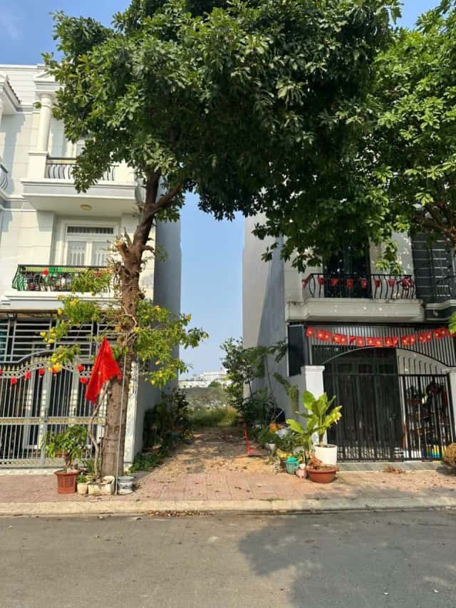 Bán đất đường D8 Thành phố Thủ Dầu Một, Bình Dương – giá 3.1 tỷ