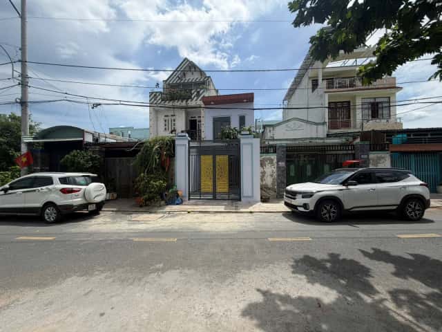 Bán nhà mặt tiền Tân Hiệp 31, ấp Thới Tây 2 Huyện Hóc Môn, TP.HCM – 3 phòng ngủ, giá 4.8 tỷ