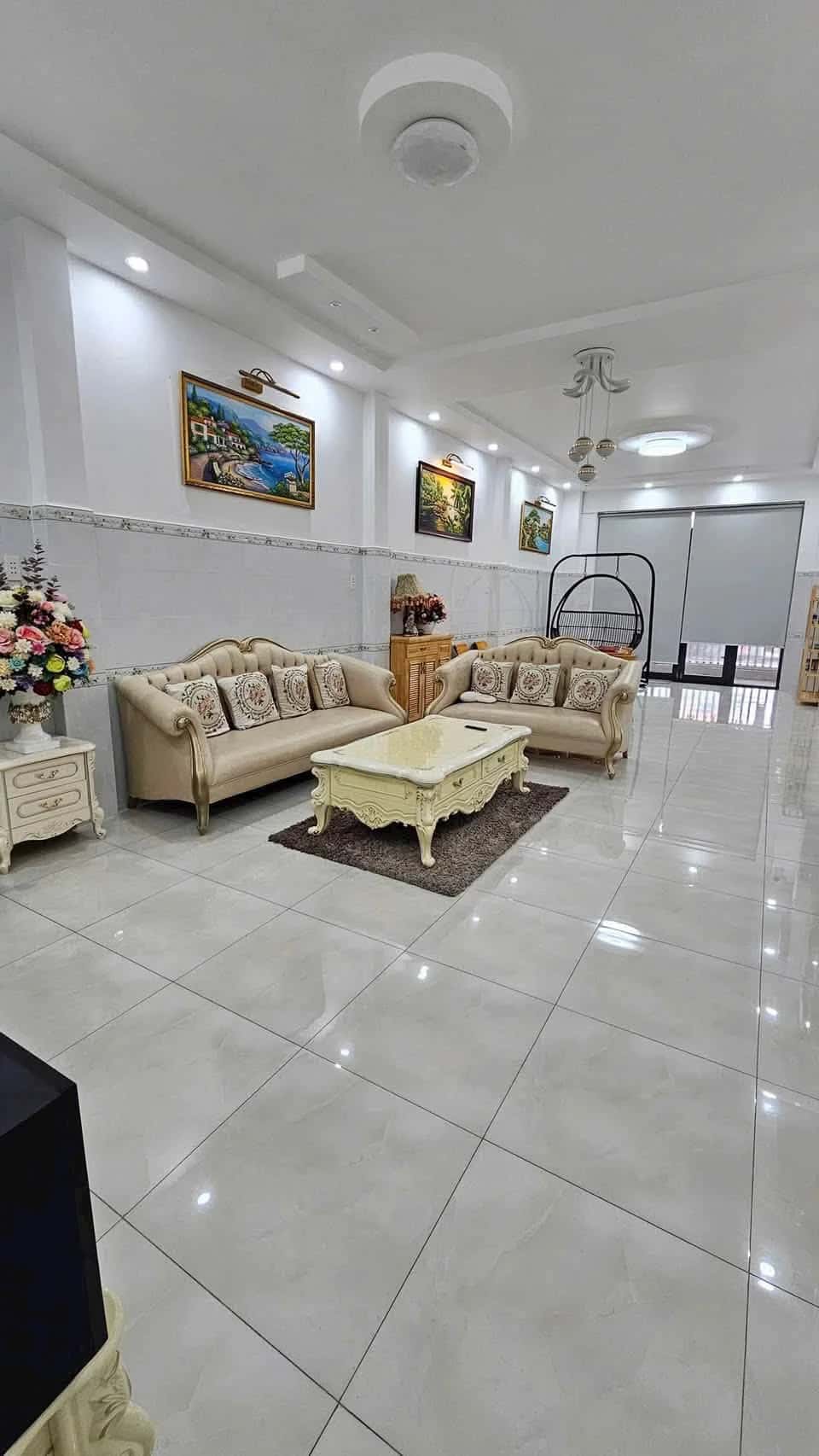 Bán nhà mặt tiền đường 30 tháng 4 Thành phố Vũng Tàu, BRVT – 5 phòng ngủ, giá 14.8 tỷ