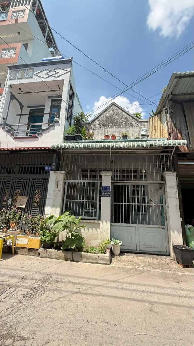 Bán nhà hẻm Lê Văn Khương Quận 12, TP.HCM – 2 phòng ngủ, giá 3.3 tỷ