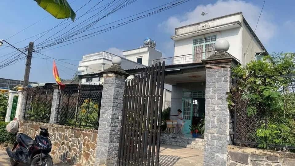 Bán nhà hẻm ĐT744 Thành phố Bến Cát, Bình Dương – 1 phòng ngủ, giá 3.1 tỷ