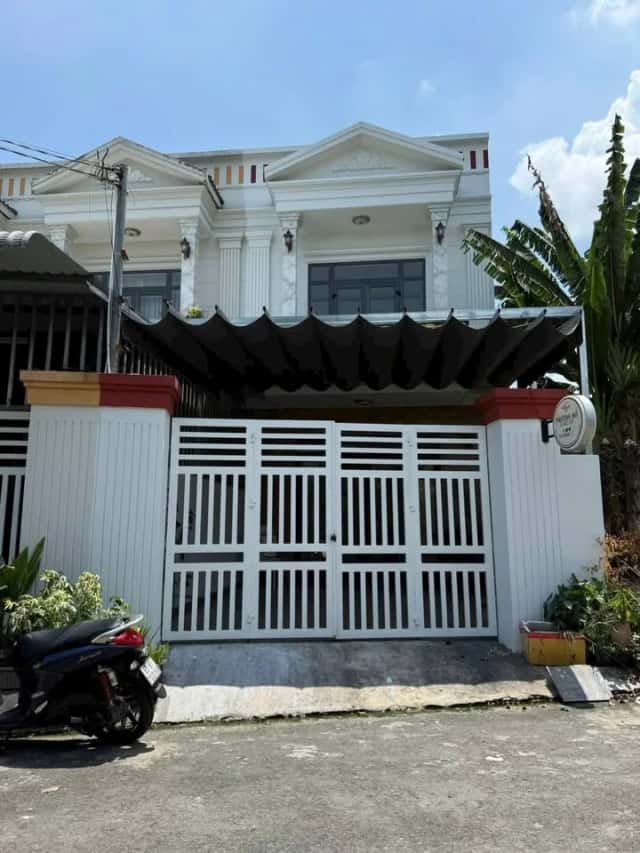 Bán nhà mặt tiền đường DX 145 Thành phố Thủ Dầu Một, Bình Dương – 2 phòng ngủ, giá 2.7 tỷ Bán nhà mặt tiền đường DX 145 Thành phố Thủ Dầu Một, Bình Dương – 2 phòng ngủ, giá 2.7 tỷ