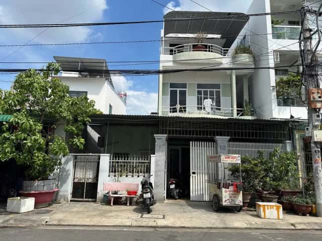 Bán nhà mặt tiền Đinh Liệt Thành phố Nha Trang, Khánh Hòa – 3 phòng ngủ, giá 18 tỷ