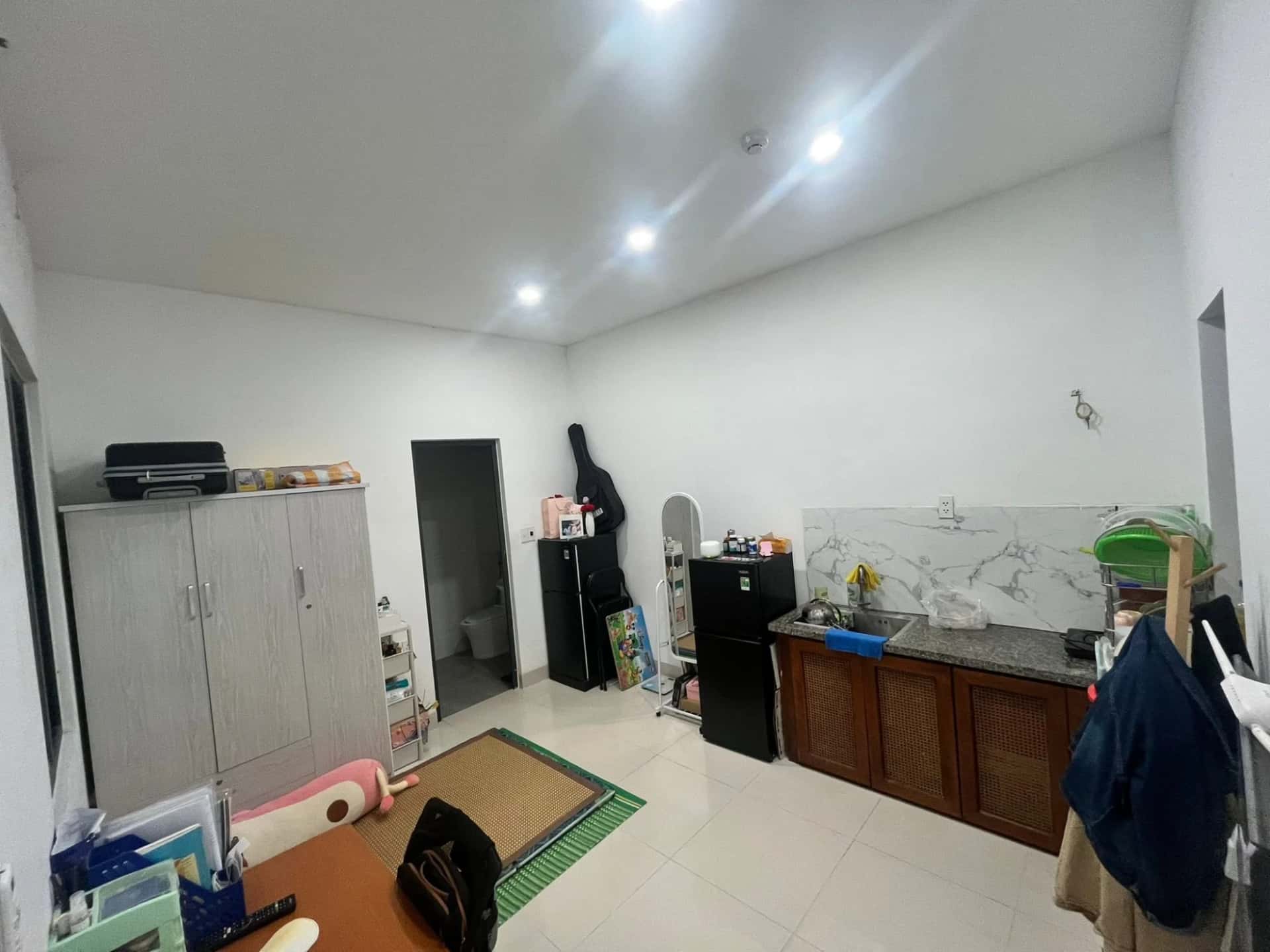 Cho thuê phòng trọ Mỹ An 4 Quận Ngũ Hành Sơn, TP. Đà Nẵng – 1 phòng ngủ, giá 4 triệu