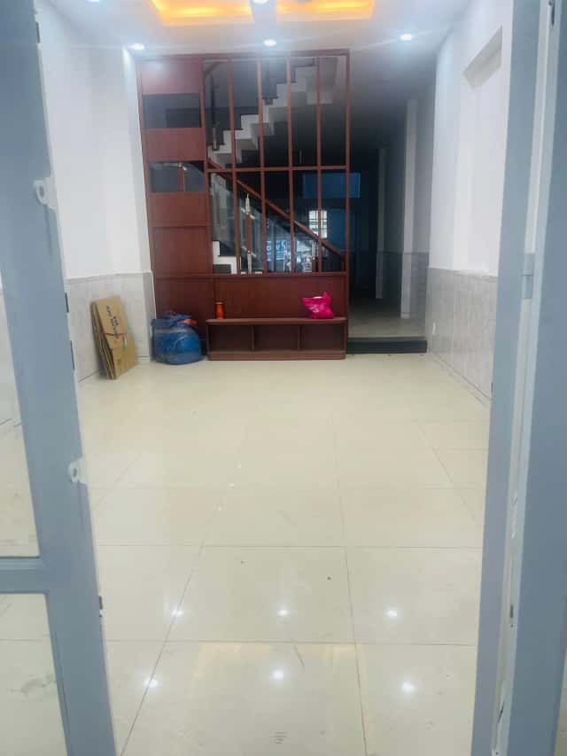 Bán nhà mặt tiền Vườn Lài Quận 12, TP.HCM – 4 phòng ngủ, giá 15.7 tỷ
