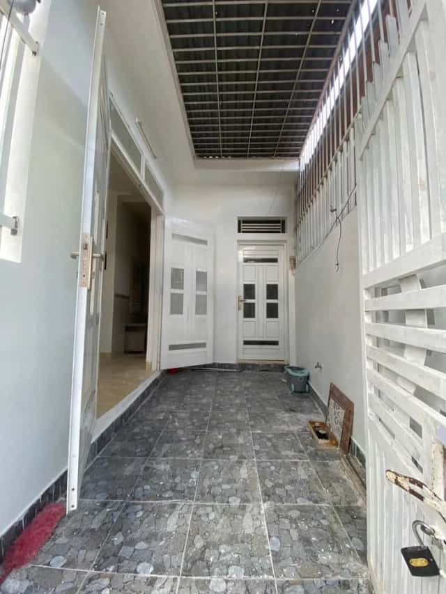 Bán nhà hẻm Hòa Trung Thành phố Nha Trang, Khánh Hòa – 2 phòng ngủ, giá 2.9 tỷ