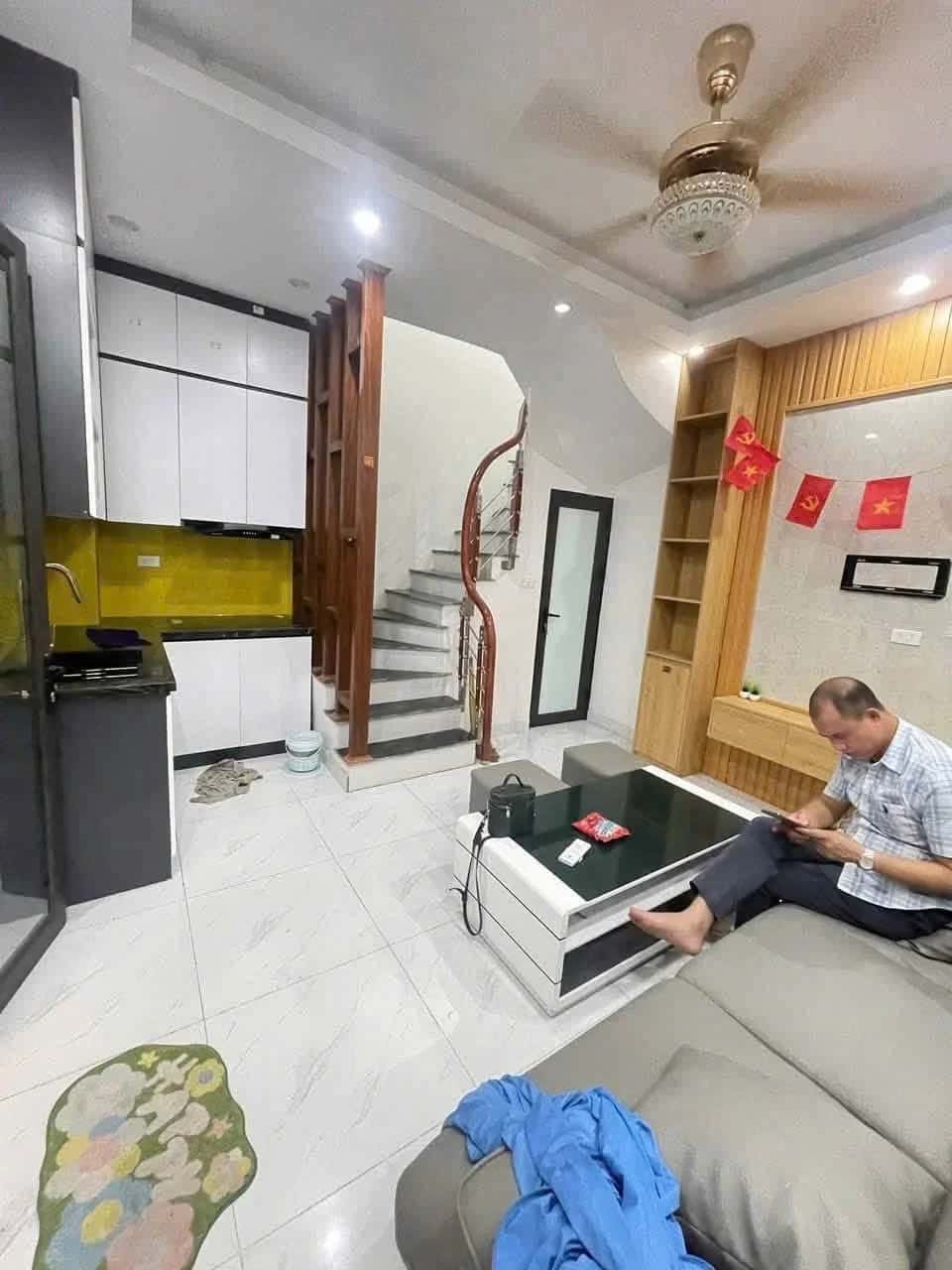 Cho thuê nhà hẻm Quan Thổ 1 Quận Đống Đa, TP. Hà Nội – 3 phòng ngủ, giá 13 triệu