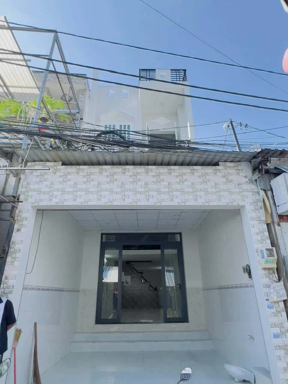 Bán nhà hẻm Quốc lộ 1A, khu phố 3 Thành phố Thủ Đức, TP.HCM – 3 phòng ngủ, giá 6.8 tỷ