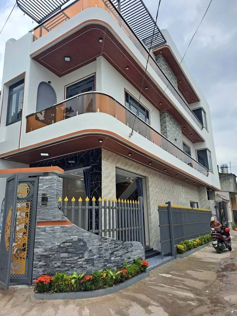 Bán nhà hẻm khu phố Bình Phước B Thành phố Thuận An, Bình Dương – 5 phòng ngủ, giá 5.9 tỷ
