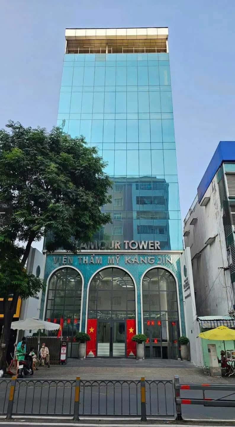 Bán nhà mặt tiền Nguyễn Biểu Quận 5, TP.HCM – 9 phòng ngủ, giá 250 tỷ